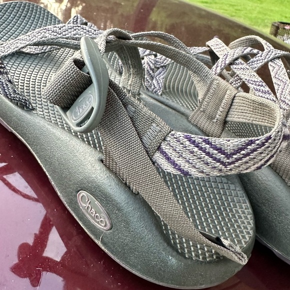 Chaco Stylish Gray Strappy Sandals - Picture 7 of 8